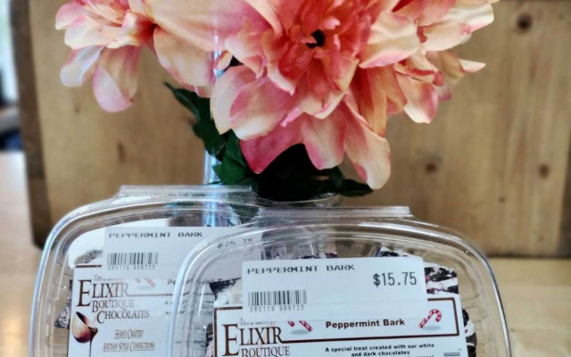 Peppermint Bark - Dark Chocolate - Seasonal (Nov - Jan)