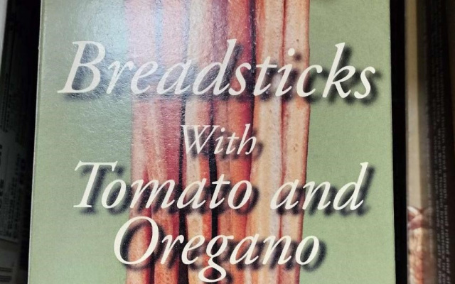 Breadsticks w/Tomato and Oregano