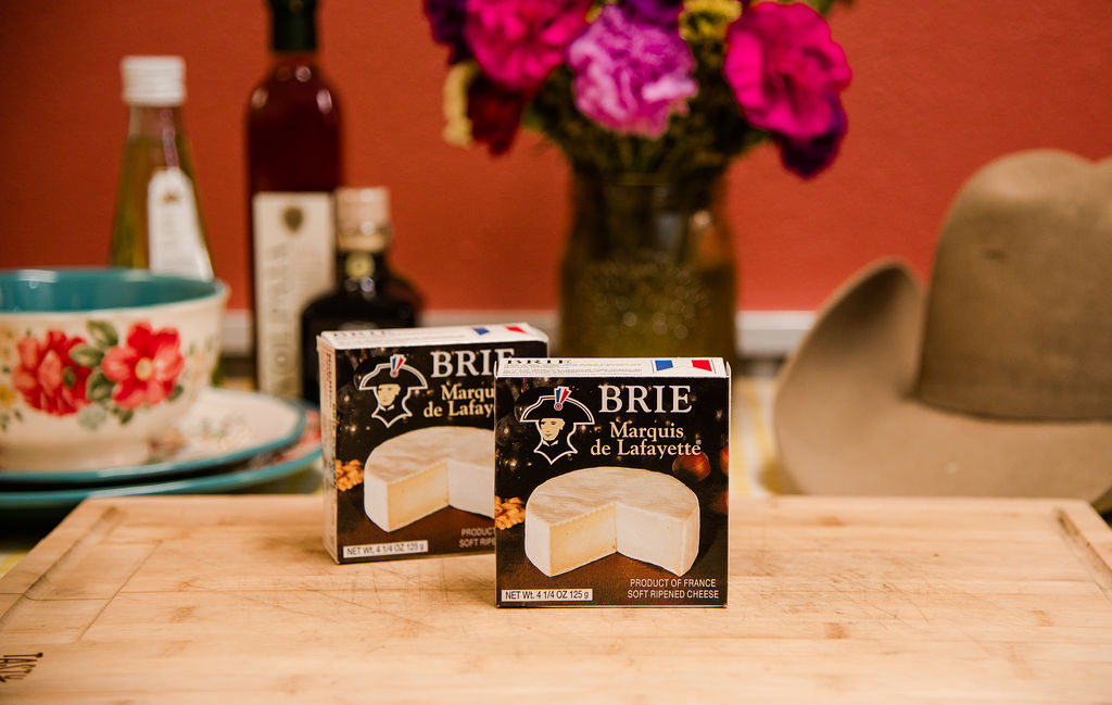Brie Marquis de Lafayette Cheese