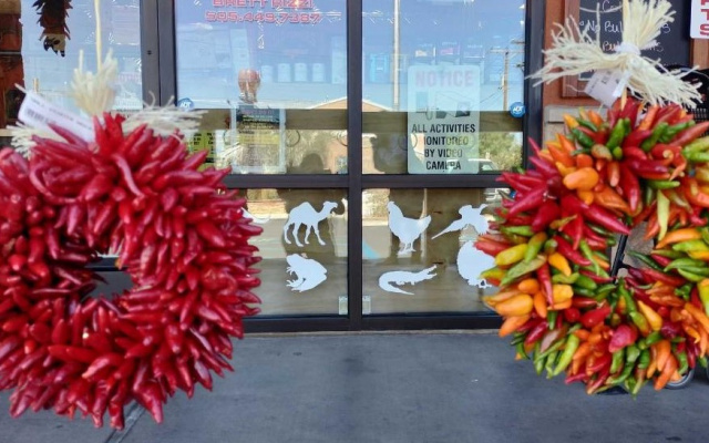 Small Chile Pequin Wreath - Red - Seasonal