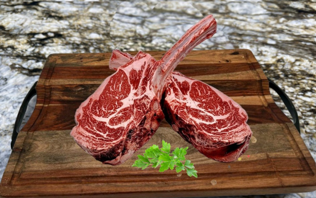 Beef Tomahawk Ribeye Steak